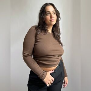 Djerf Avenue Daily Long Sleeve Top Ribbed in Cocoa, size medium